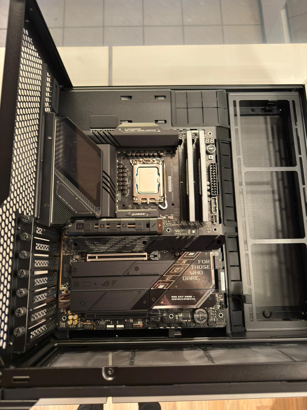 PC-Zusammenbau bei IMPERION TECH – Präzision, Qualität und Zuverlässigkeit